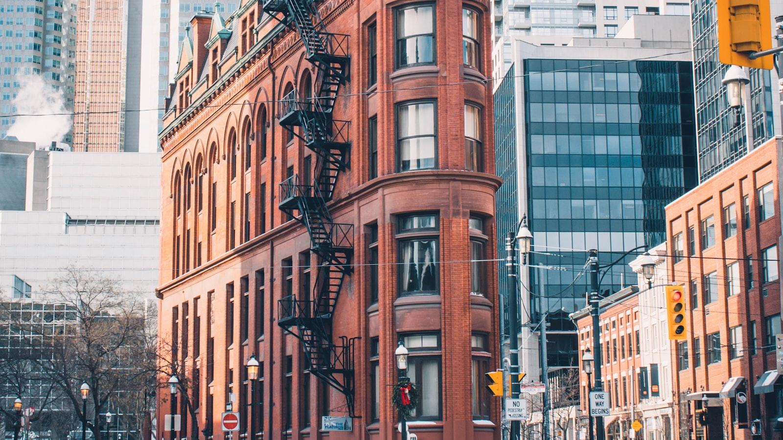 Oh Canada! Building Strong Brands with Custom Web Design Services